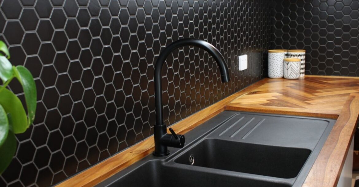 Rethinking-Kitchen-Tiles-in-Contemporary-Homes-68382d4a72802